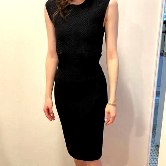 Michael Kors Shift Dress Cap Sleeves Bodycon Paterned Black M - Picture 1 of 13